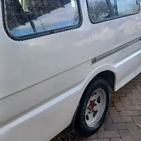 Toyota Hiace 1992