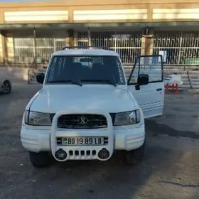 Hyundai Galloper 2001