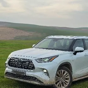 Toyota Highlander 2023