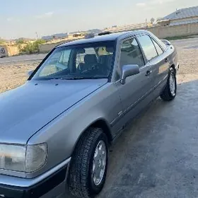 Mercedes-Benz 230E 1988