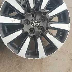 Toyota Sienna limited diska