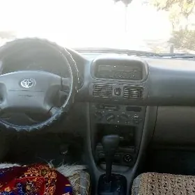 Toyota Corolla 2000