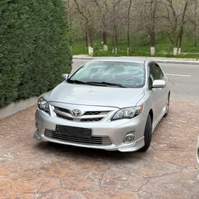 Toyota Corolla 2013