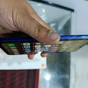 Redmi Note 7.  6/64