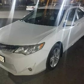 Toyota Camry 2013