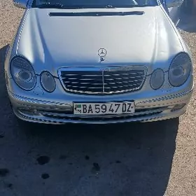 Mercedes-Benz E320 2003