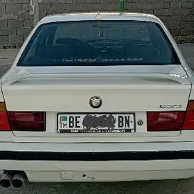BMW 525 1988