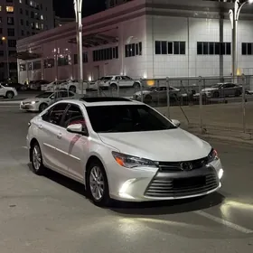 Toyota Camry 2016