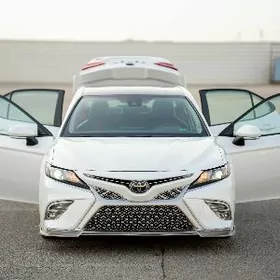 Toyota Camry 2023