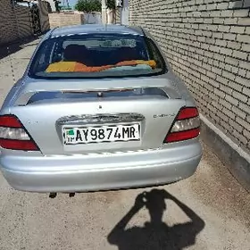 Daewoo Leganza 2000