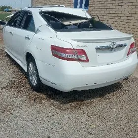 Toyota Camry 2010
