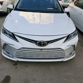 Toyota Camry 2023