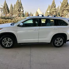 Toyota Highlander 2016