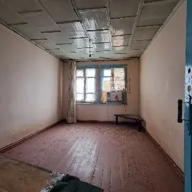 12-nji mekdebiň arkasy