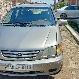 Toyota Sienna 2002