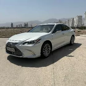 Lexus ES 350 2019