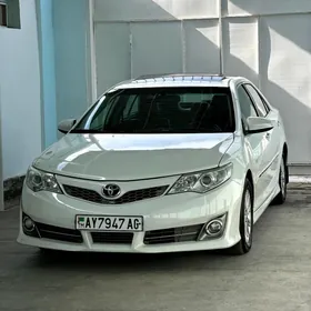 Toyota Camry 2012