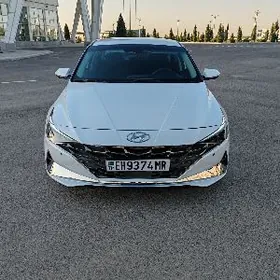 Hyundai Elantra 2021