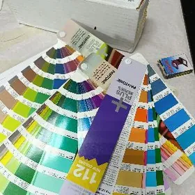 Reňk saýlamak PANTONE