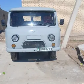 UAZ 2206 1999
