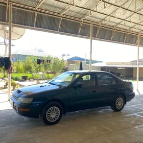 Toyota Corona 1995
