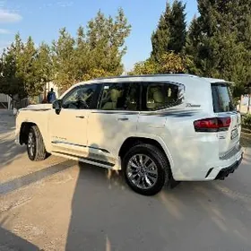 Toyota Land Cruiser 2022