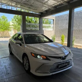 Toyota Camry 2023