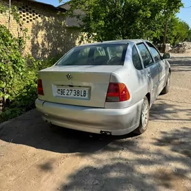 Volkswagen Polo 2001