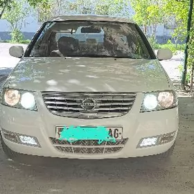 Nissan Sunny 2010
