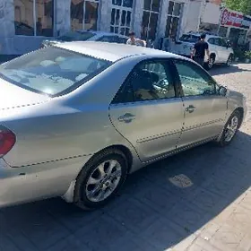 Toyota Camry 2003