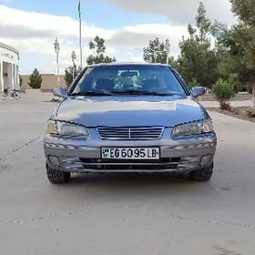 Toyota Camry 1998