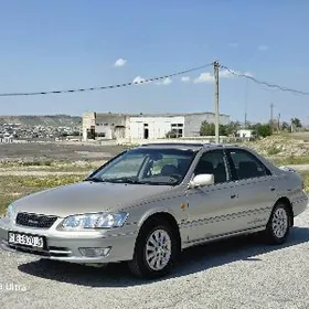 Toyota Camry 2000