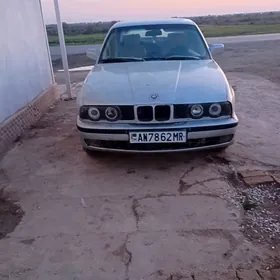 BMW 525 1990