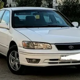 Toyota Camry 2000