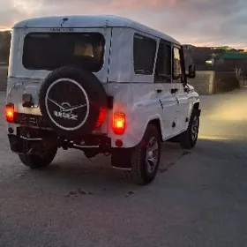 UAZ 469 2005