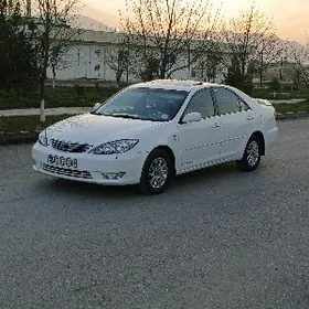 Toyota Camry 2004