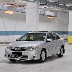 Toyota Camry 2012