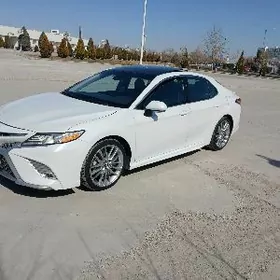 Toyota Camry 2020