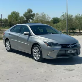 Toyota Camry 2017