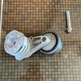 bmw f10 natažitel BMW F10