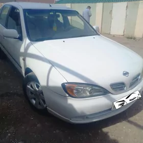 Nissan Primera 2001