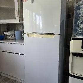 холодильник Samsung