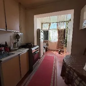 Мир-1 гауданка 2 эт 2 комнаты