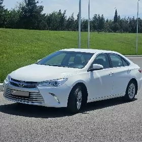 Toyota Camry 2016