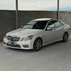 Mercedes-Benz E350 2010