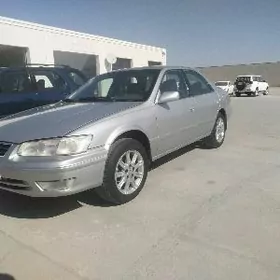 Toyota Camry 2000