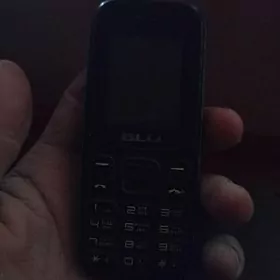 BLU TELEFON