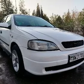 Opel Astra 2000
