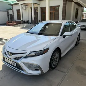 Toyota Camry 2022