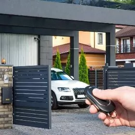 Mehaniz warota acyp yapyan